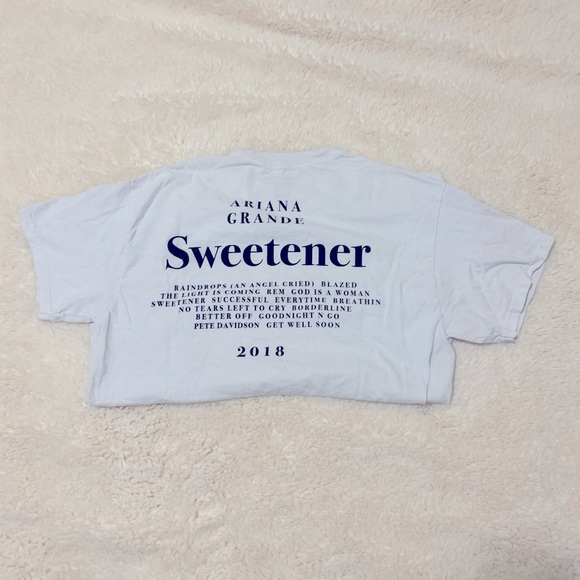 Ariana Grande Sweetener T-Shirt! - Picture 2 of 2